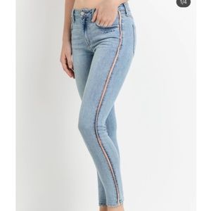 JBD Jeans with pink stripe